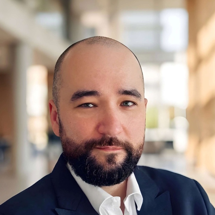 Portrait photo of Chris Wąsiewski, eMobility Consultant at Solidstudio - meet him at ICNC26, Berlin, booth D4